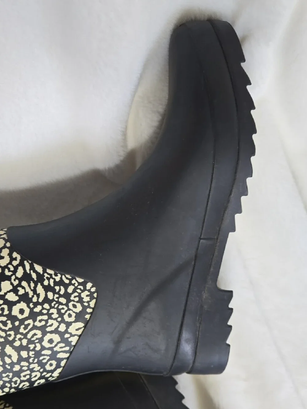 Vera Bradley Black & Cream Leopard-Print Rain Boots Size 7